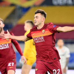 世界杯金靴奖-在申花真水土不服？沙拉维返乡上演一条龙破门